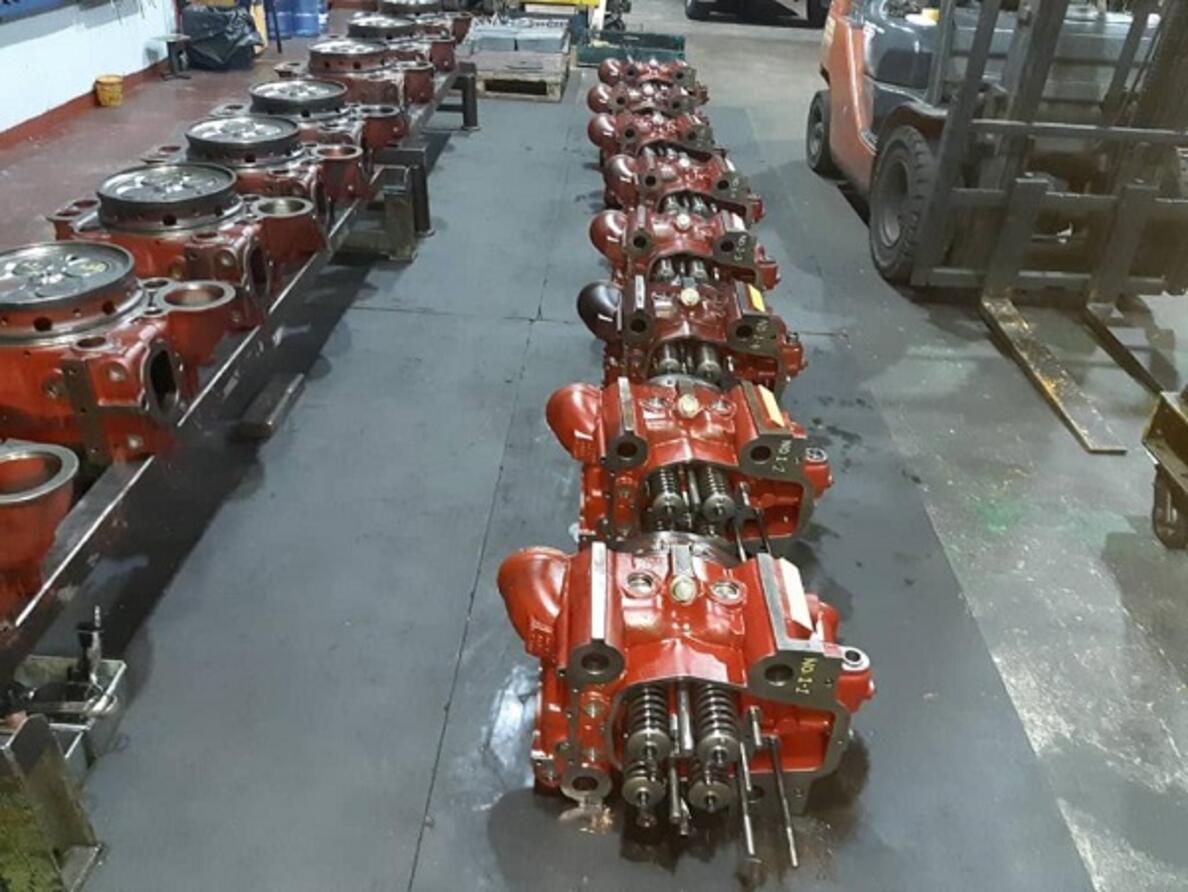 MAK 8M25 Engine Top Overhaul part 02