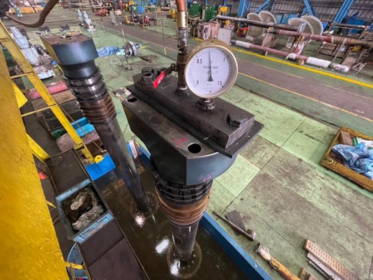 Overhaul MAN 60MC Piston with Connecting Rod