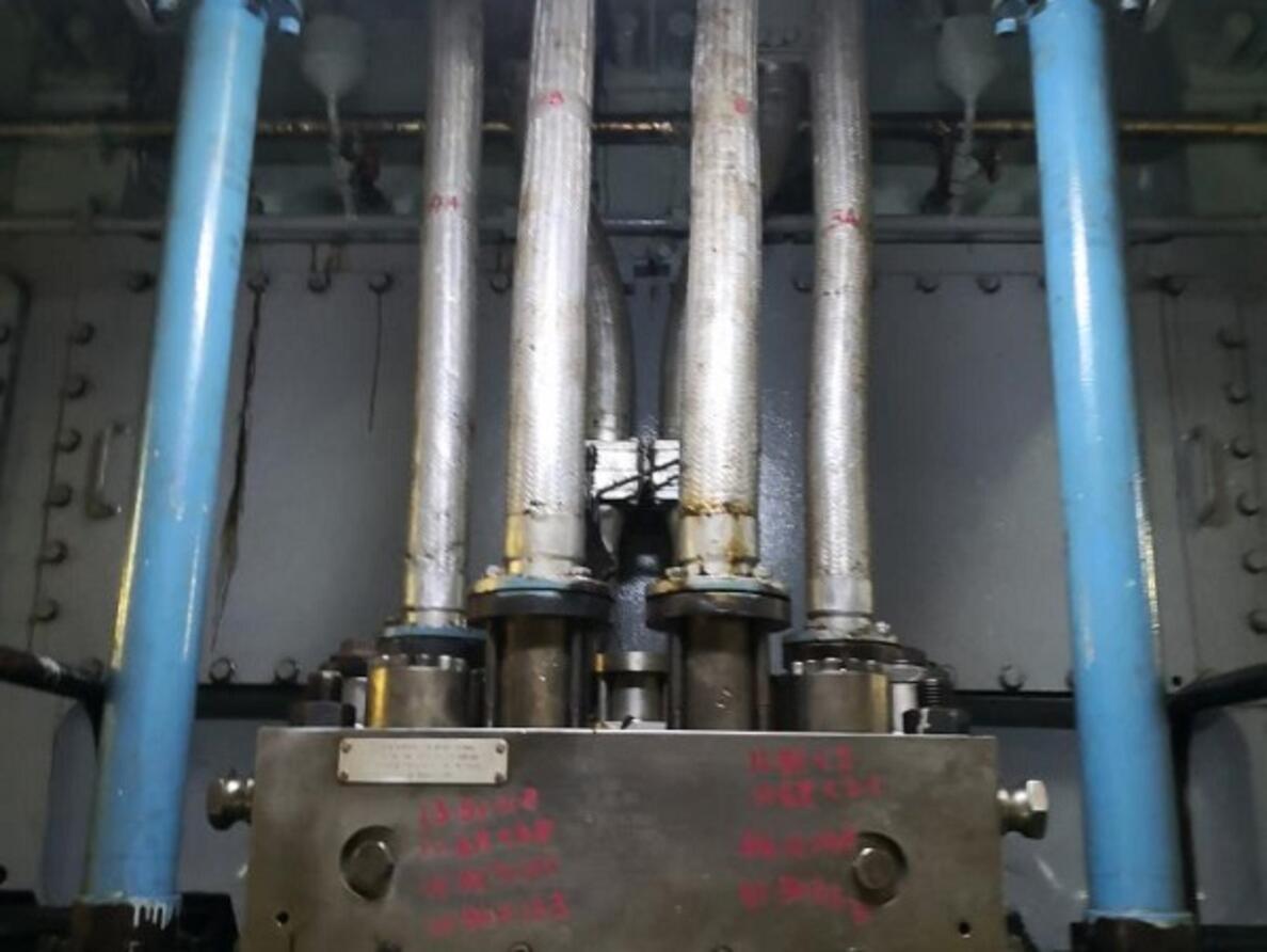 Sulzer 7RTA62 U-B Fuel Pump Block Overhaul