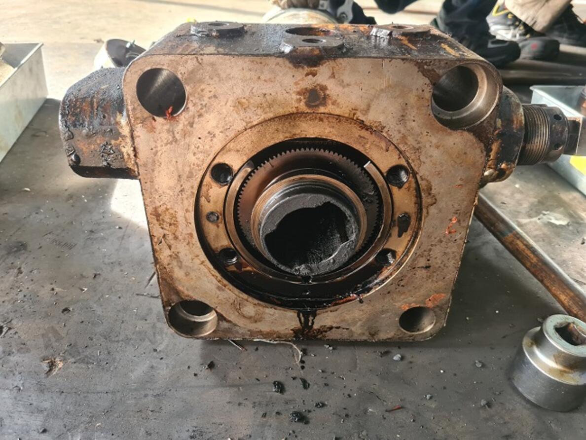 MAN 50MC Fuel Pump Overhaul @ Workshop