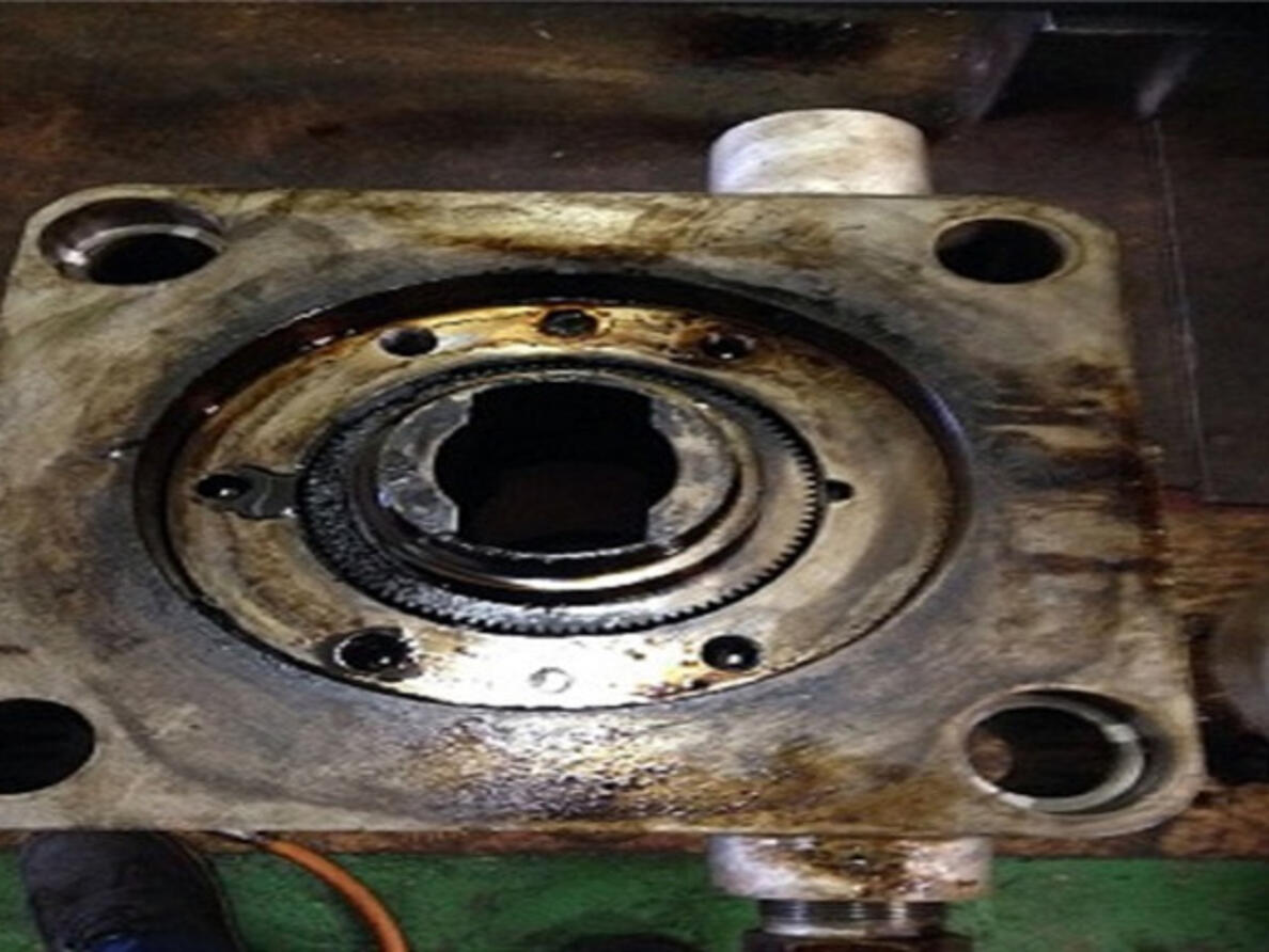 MAN B&W 7S60MC Fuel Pump Overhaul