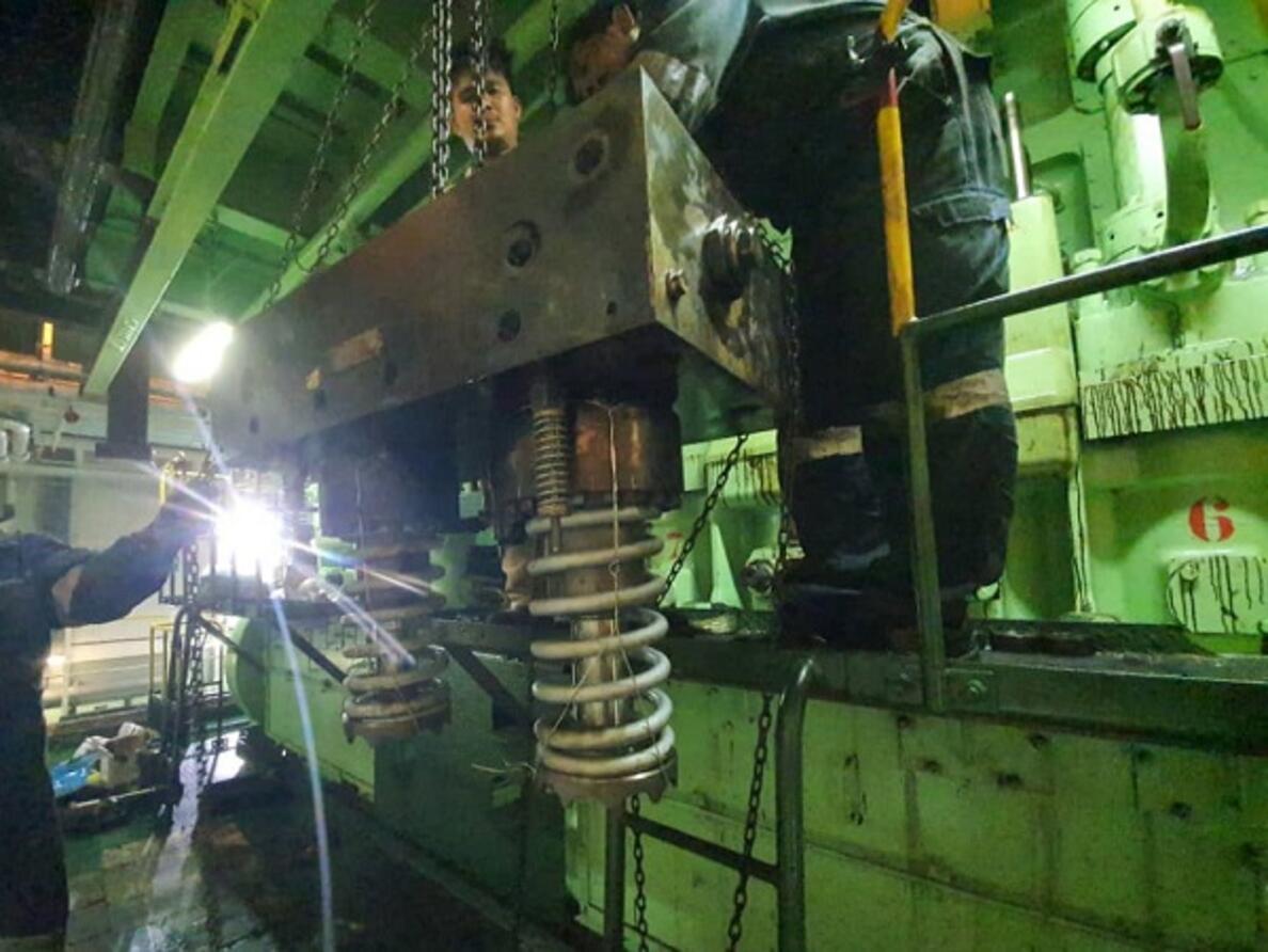Sulzer RTA96 Fuel Pump Block Insitu overhaul with Timing @ Port Klang