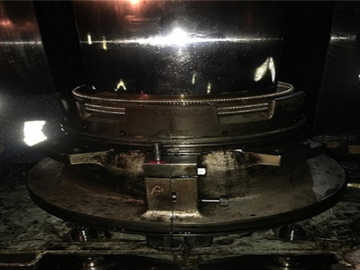 Sulzer 11RTA96 Stuffing Box Overhaul