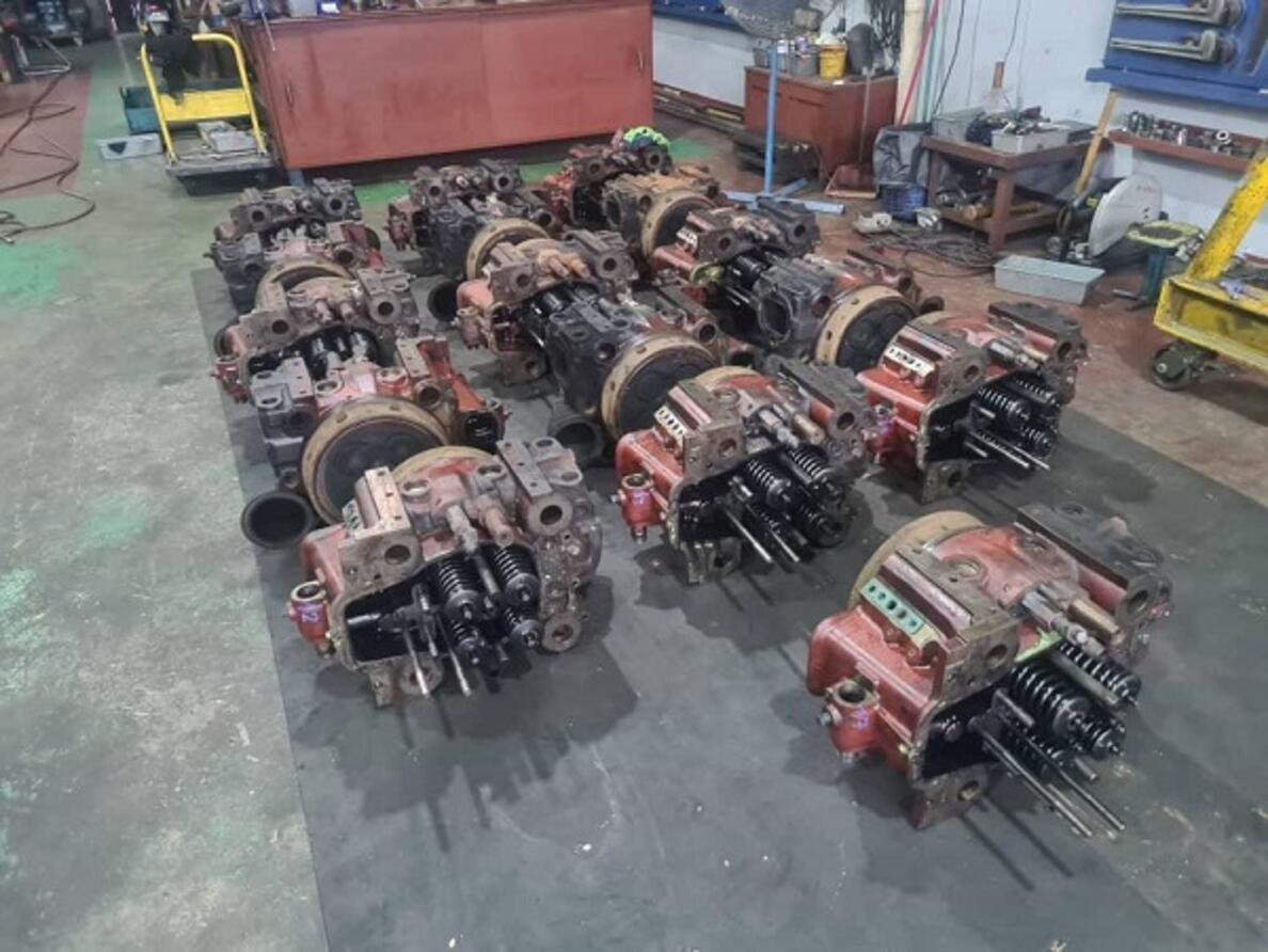 MAK 8M25 Engine Top Overhaul part 02
