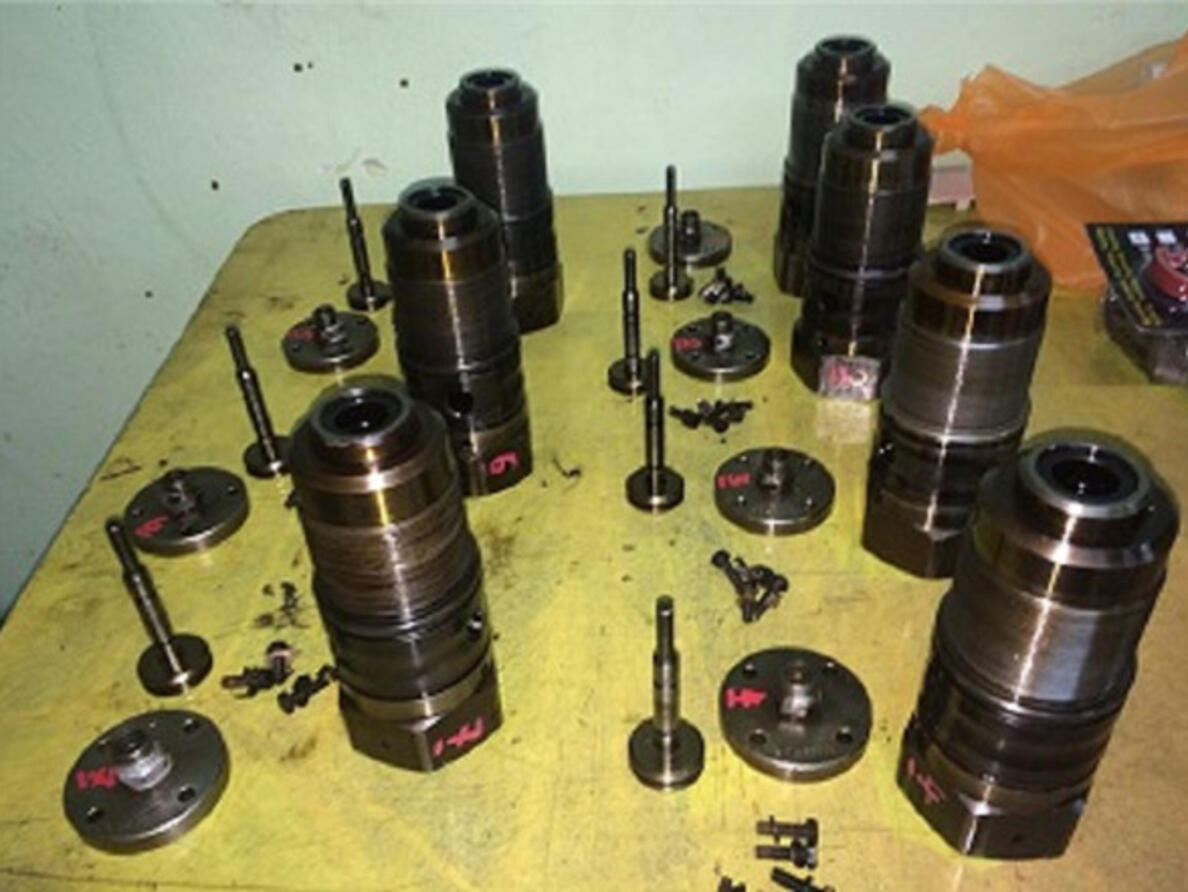 MAN B&W 7S60MC Fuel Pump and Absorber Overhaul