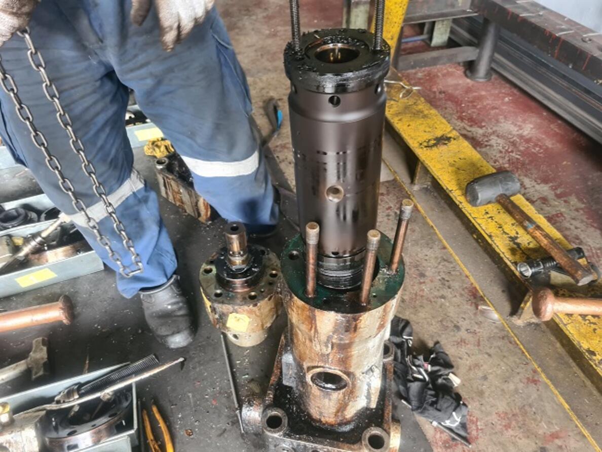 MAN 50MC Fuel Pump Overhaul @ Workshop